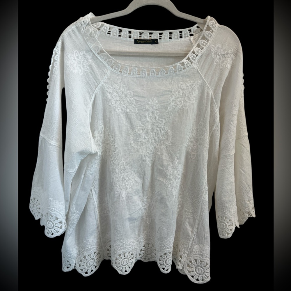 Chic White Lace Women's Blouse